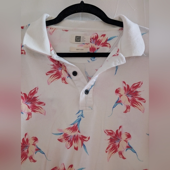 Floral White and Red Men's Shirt - Picture 4 of 4